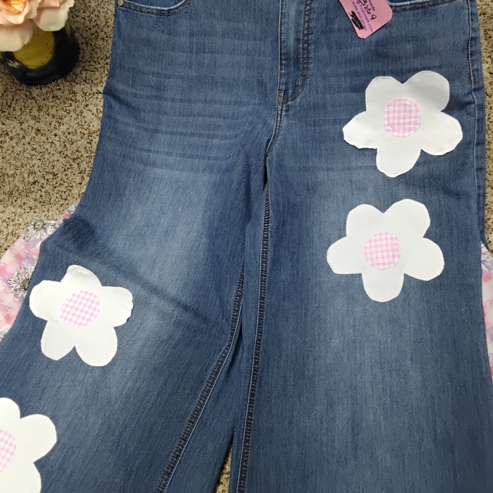 Floral Patchwork Wide Leg Jeans - Picture 3 of 7